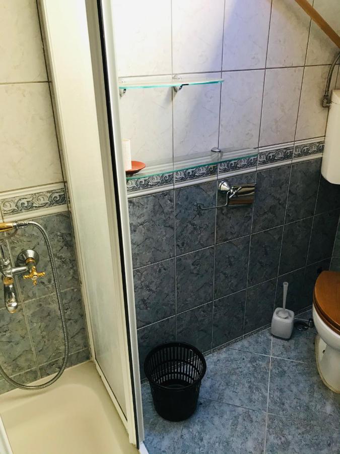 Apartman Simple Apartment Sarajevo Ngoại thất bức ảnh