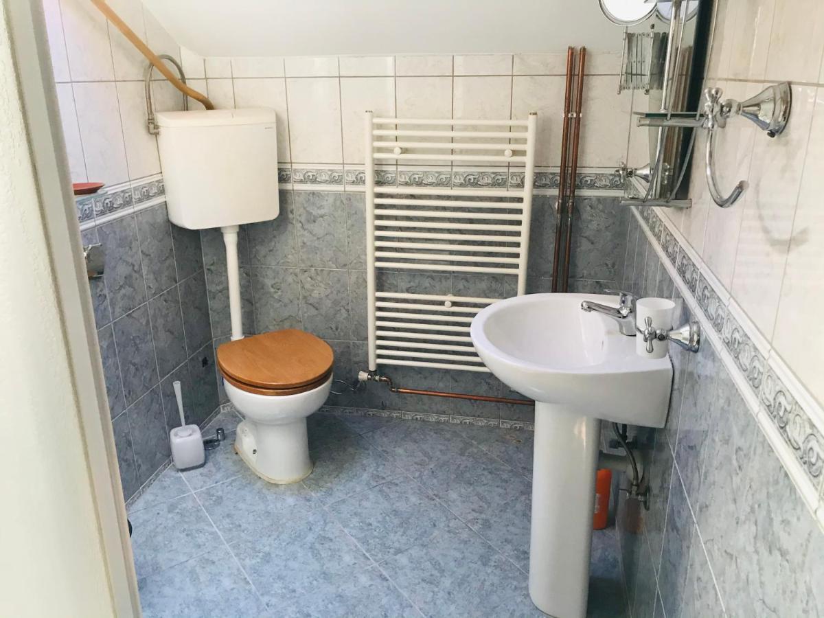 Apartman Simple Apartment Sarajevo Ngoại thất bức ảnh